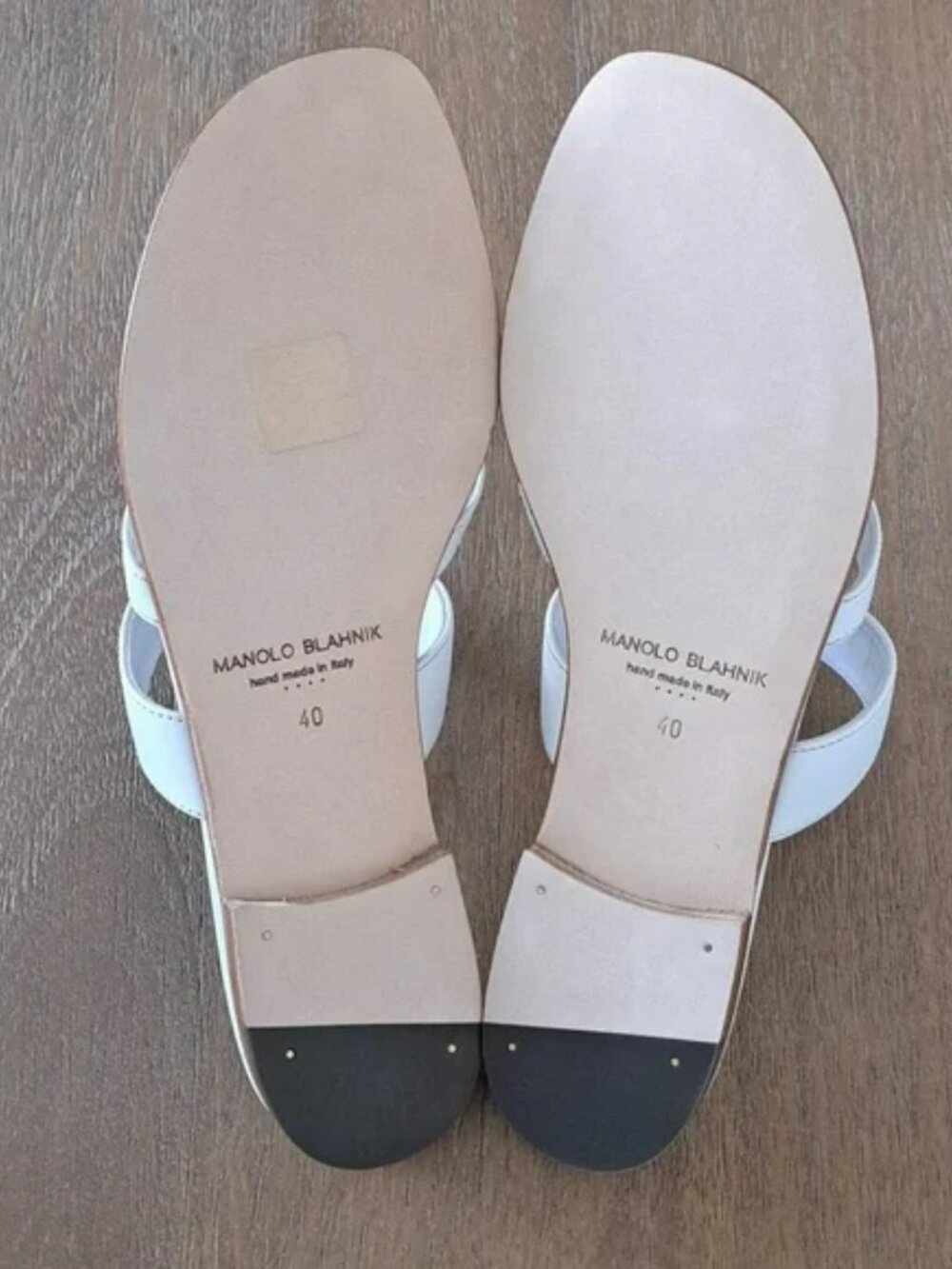 Manolo Blahnik Susacru Sandals - Color: Off White - Size: EU 40 - Picture 9 of 10